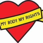 Rotes Herz mit gelbem Banner und der Aufschrift "My Body My Rights"
